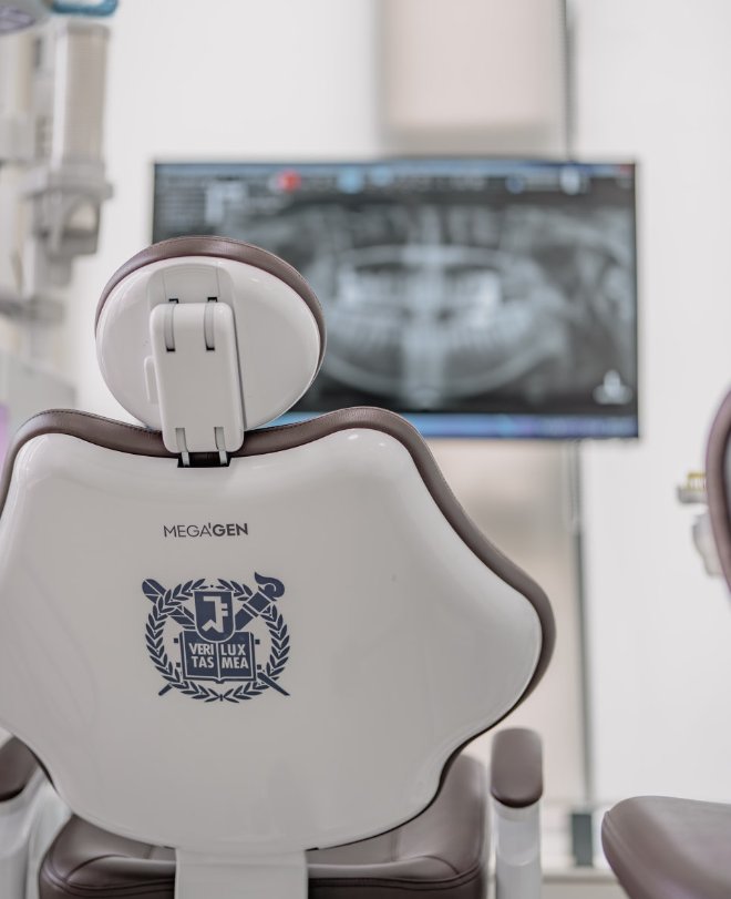 임플란트비용, 임플란트가격 비교로 알 수 없는 진짜 차이 2 임플란트비용, 임플란트가격 비교로 알 수 없는 진짜 차이 1